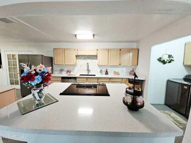 6538 W HATCHER Road, Glendale, AZ 85302