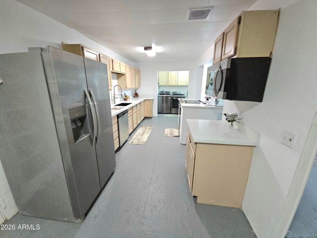 6538 W HATCHER Road, Glendale, AZ 85302