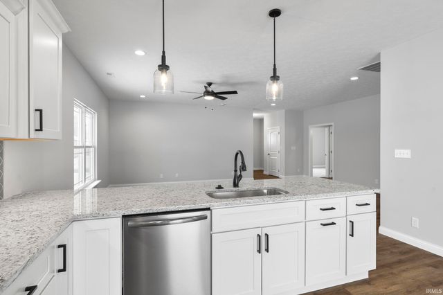 1053 E Wabash Street, Frankfort, IN 46041