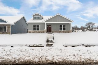 1053 E Wabash Street, Frankfort, IN 46041