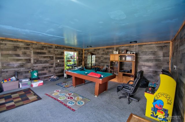 715 Copalis Beach Road, Copalis Beach, WA 98535