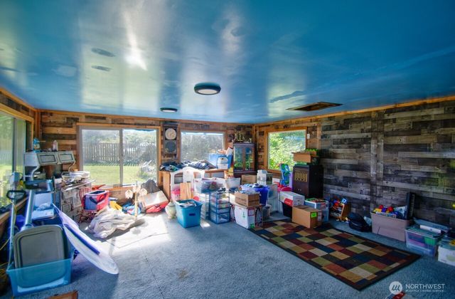 715 Copalis Beach Road, Copalis Beach, WA 98535