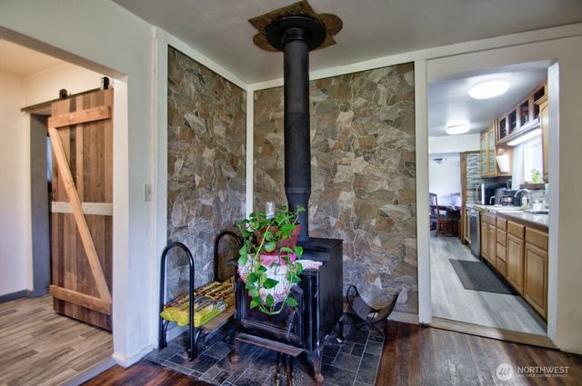 715 Copalis Beach Road, Copalis Beach, WA 98535