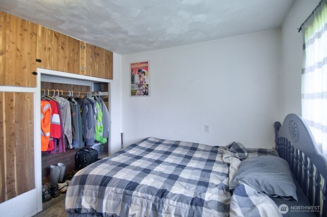 715 Copalis Beach Road, Copalis Beach, WA 98535