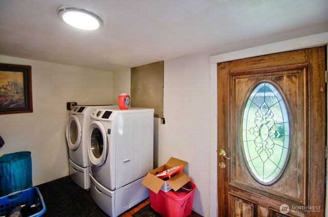 715 Copalis Beach Road, Copalis Beach, WA 98535