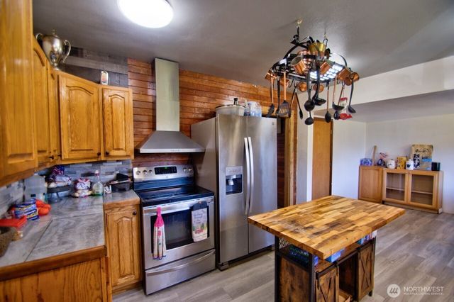 715 Copalis Beach Road, Copalis Beach, WA 98535