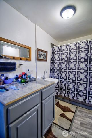 715 Copalis Beach Road, Copalis Beach, WA 98535