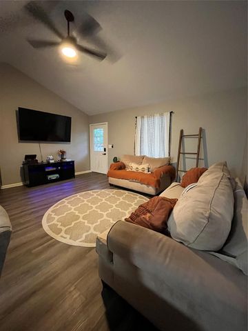 210 S Colbert Street, Dayton, TX 77535