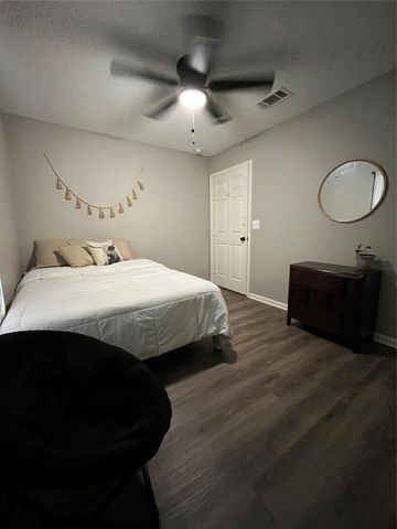 210 S Colbert Street, Dayton, TX 77535