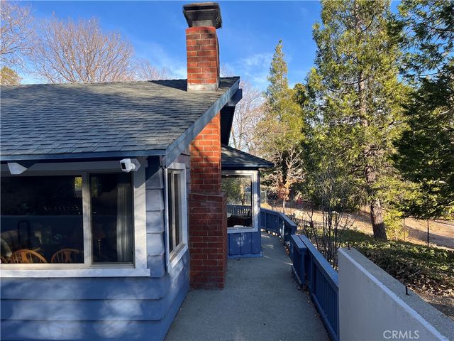 253 La Casita, Twin Peaks, CA 92391