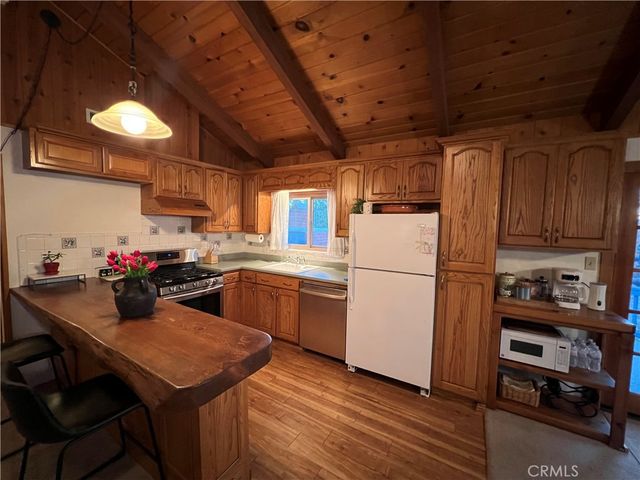 253 La Casita, Twin Peaks, CA 92391