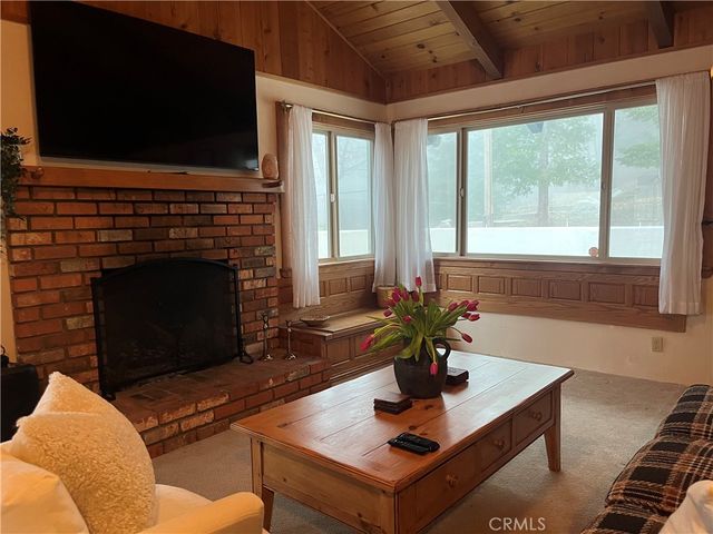 253 La Casita, Twin Peaks, CA 92391
