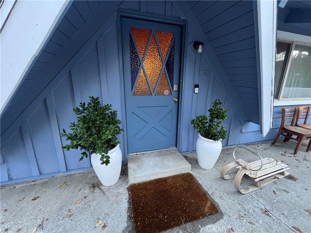 253 La Casita, Twin Peaks, CA 92391