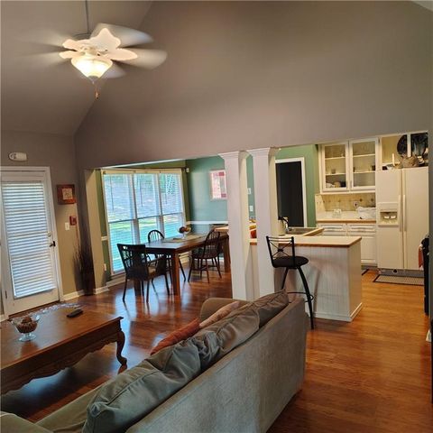 2920 Lenora Springs Drive, Snellville, GA 30039