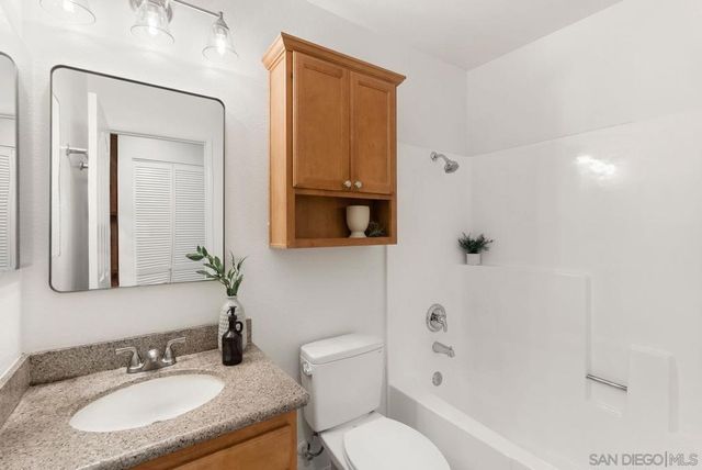 1770 S El Camino Real 206, Encinitas, CA 92024