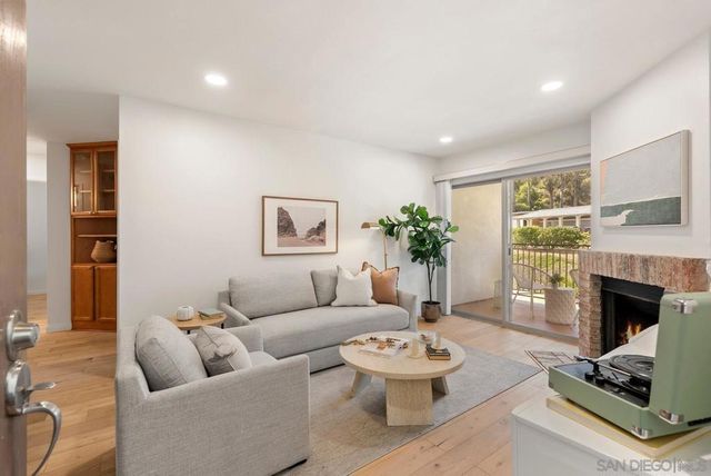 1770 S El Camino Real 206, Encinitas, CA 92024