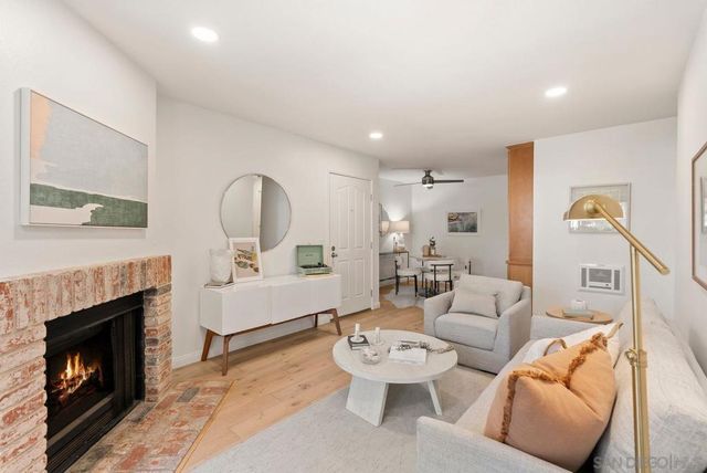 1770 S El Camino Real 206, Encinitas, CA 92024