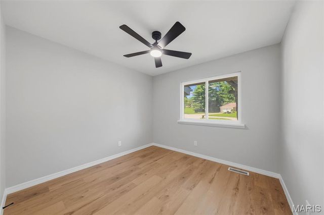 1344 Palm Ridge Court, St Louis, MO 63146