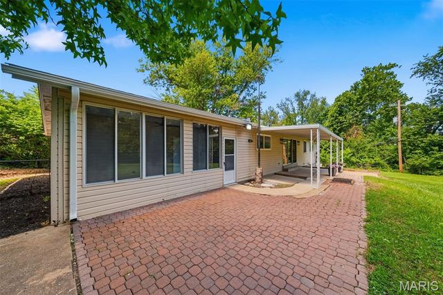 1344 Palm Ridge Court, St Louis, MO 63146