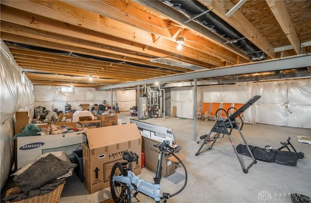 4182 Spicebush Drive, Tipp City, OH 45371