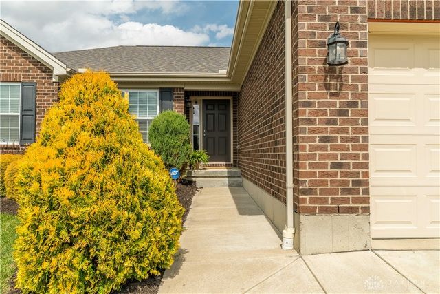 4182 Spicebush Drive, Tipp City, OH 45371