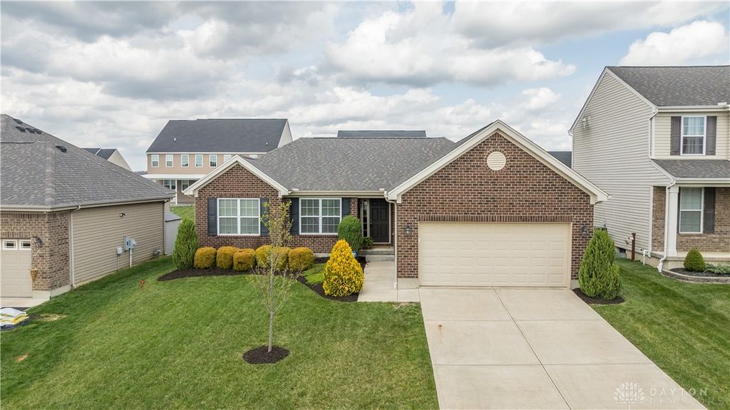 4182 Spicebush Drive, Tipp City, OH 45371