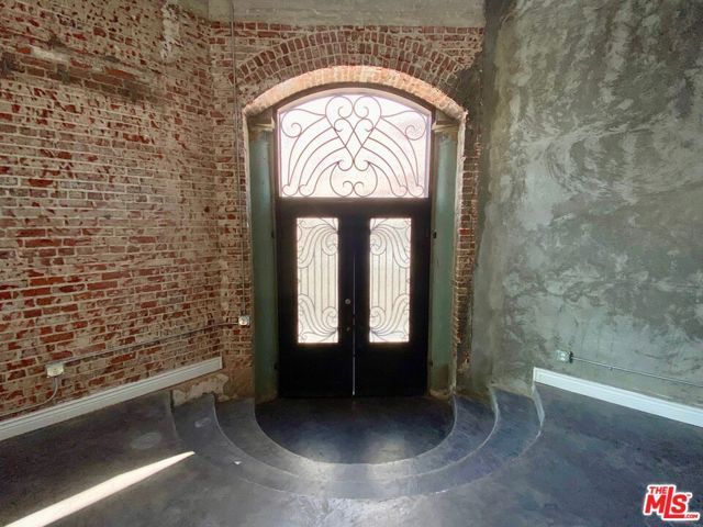 652 Mateo Street 102, Los Angeles, CA 90021