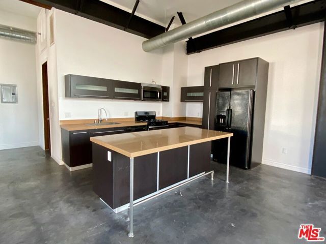 652 Mateo Street 102, Los Angeles, CA 90021