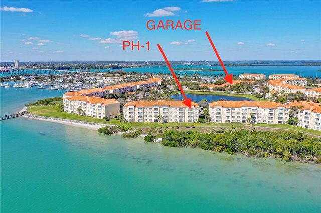 29 Harbour Isle Drive PH-01, Hutchinson Island, FL 34949