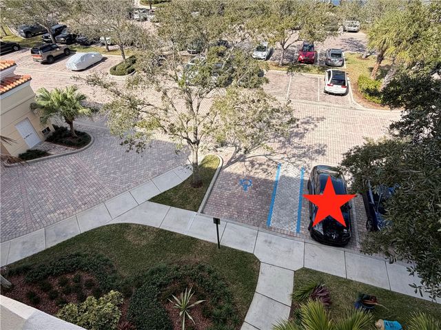 29 Harbour Isle Drive PH-01, Hutchinson Island, FL 34949