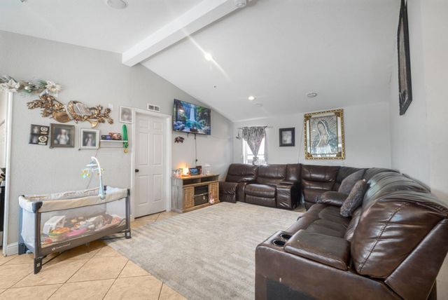 704 Garner Avenue 46, Salinas, CA 93905