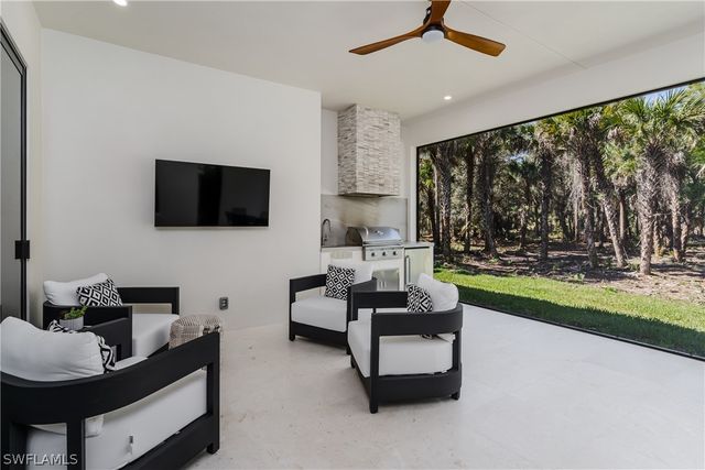 167 9th ST SW, Naples, FL 34117