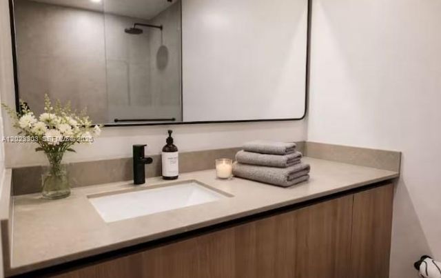 121 NE 5th St 3203, Miami, FL 33132