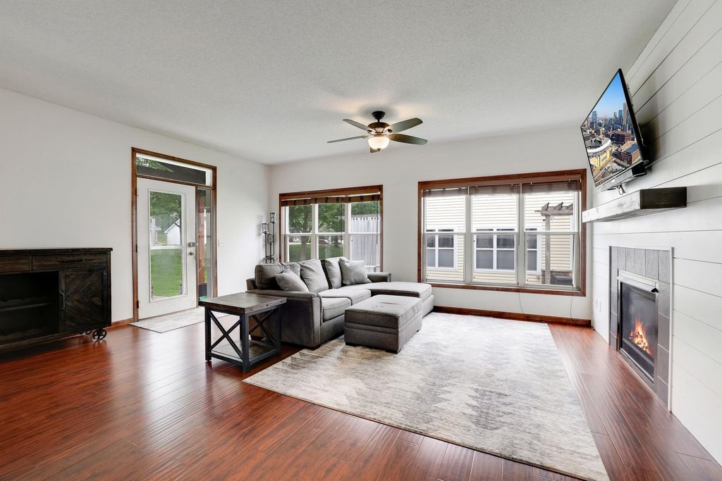7018 15th Street N, Oakdale, MN 55128 — photo 5