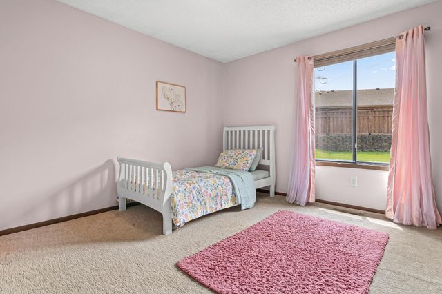13401 Pepperwood Circle, Minnetonka, MN 55305