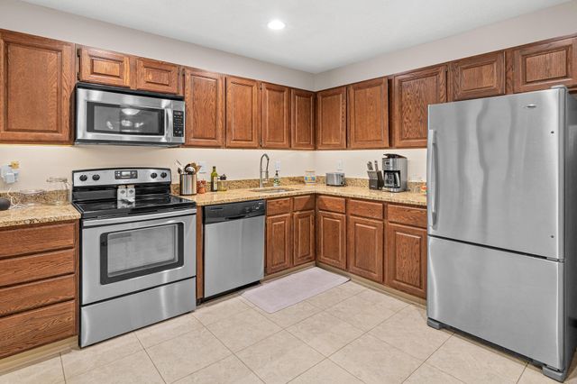 13401 Pepperwood Circle, Minnetonka, MN 55305