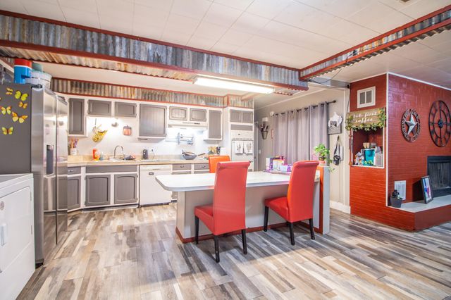 2312 N 4th Street, Tahoka, TX 79373