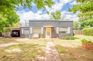 2312 N 4th Street, Tahoka, TX 79373