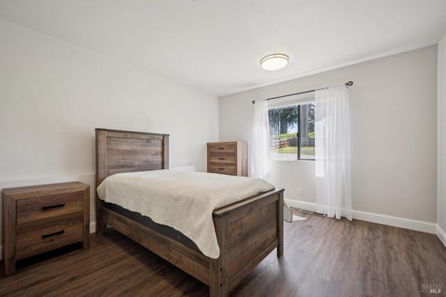 11740 Occidental Rd, Sebastopol, CA 95472