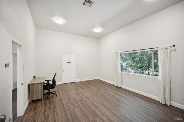 11740 Occidental Rd, Sebastopol, CA 95472