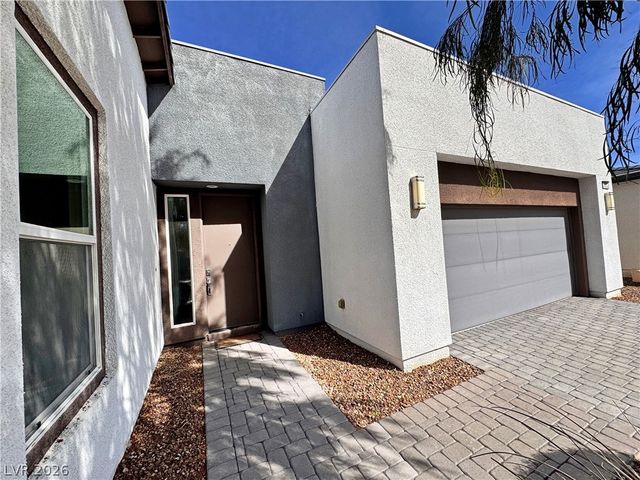 4882 East Beacon Ridge Drive, Pahrump, NV 89061