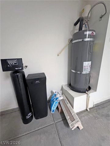 4882 East Beacon Ridge Drive, Pahrump, NV 89061