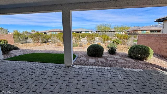 4882 East Beacon Ridge Drive, Pahrump, NV 89061