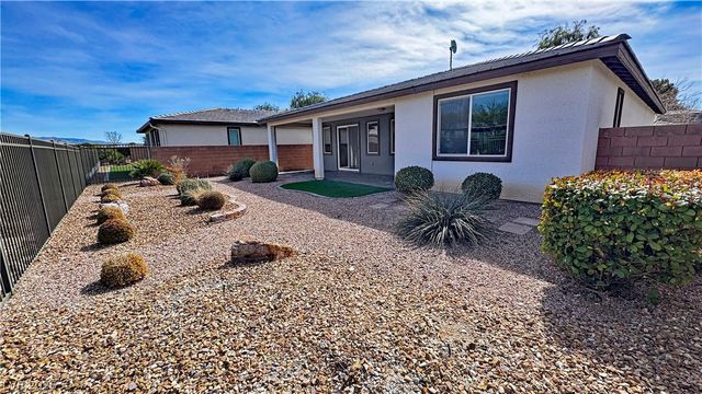 4882 East Beacon Ridge Drive, Pahrump, NV 89061