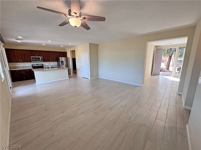 4882 East Beacon Ridge Drive, Pahrump, NV 89061