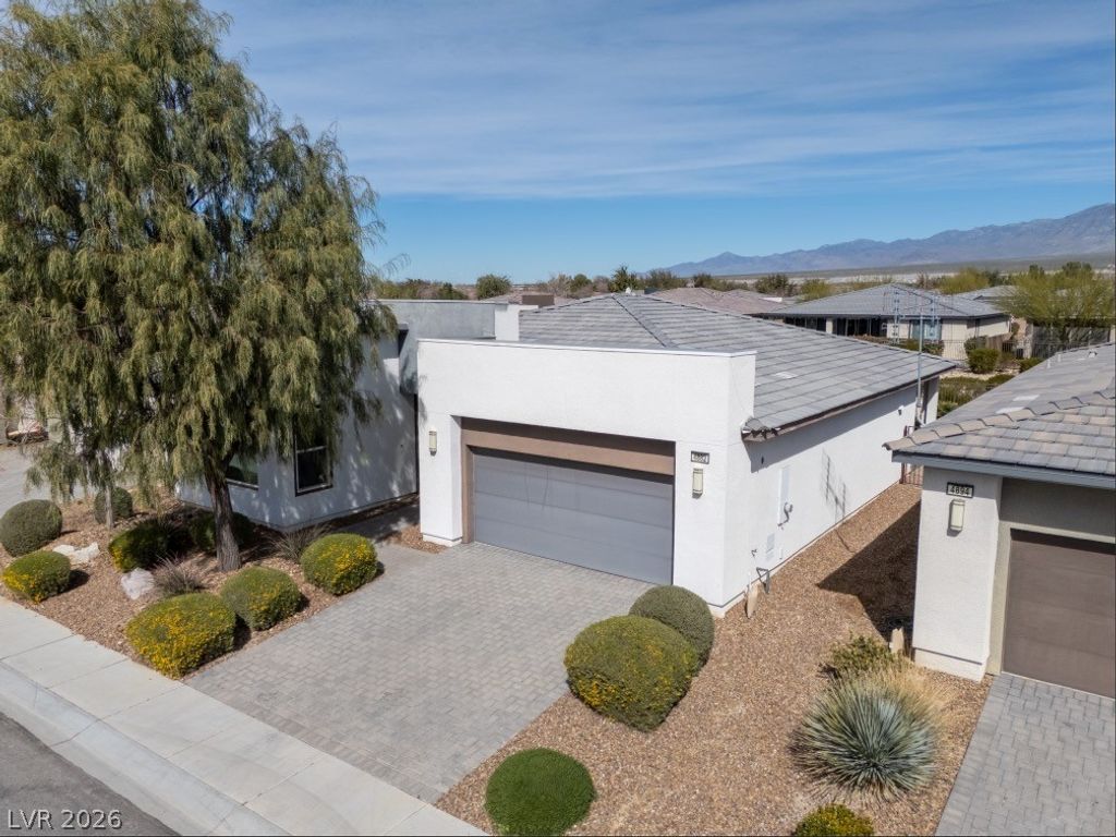 4882 East Beacon Ridge Drive, Pahrump, NV 89061
