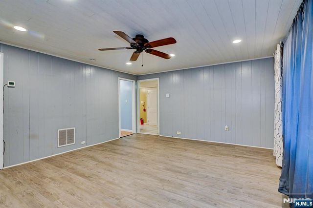 89 Tintle Avenue, West Milford, NJ 07480