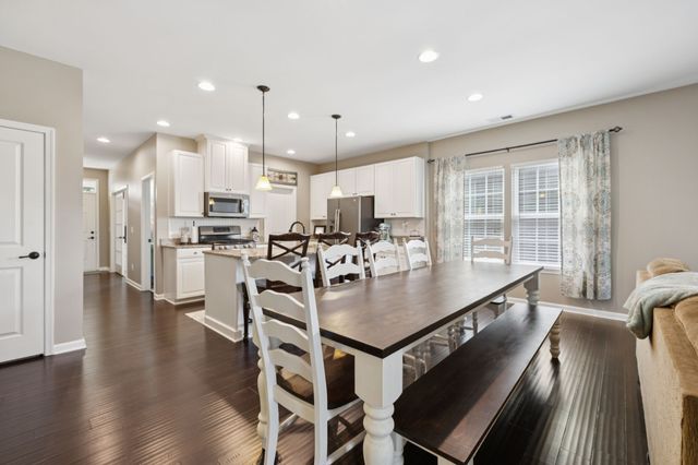 2608 Bluffton Ln, Columbia, TN 38401