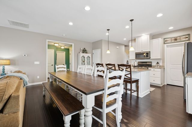 2608 Bluffton Ln, Columbia, TN 38401