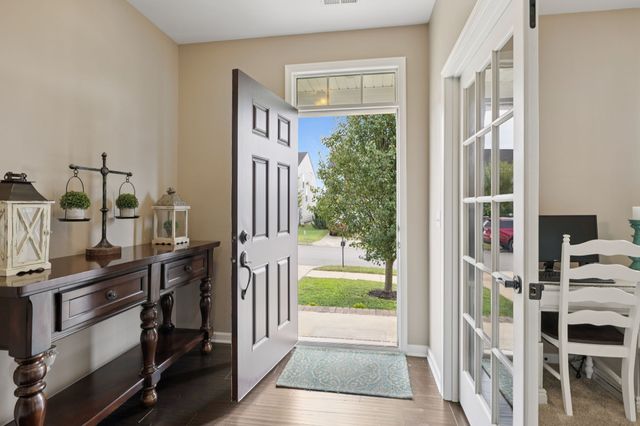 2608 Bluffton Ln, Columbia, TN 38401